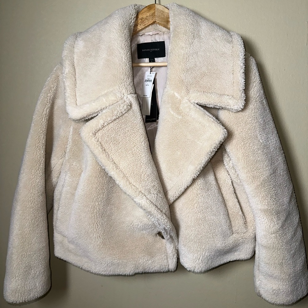 Banana Republic Crop Ivory Sherpa (Petite) L